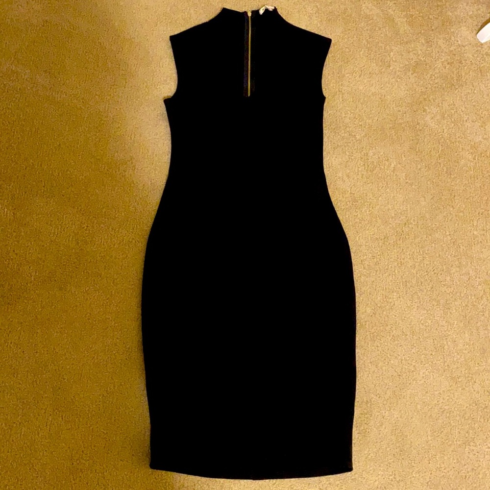 Black form fitting dress Size Small